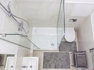 ¿Cada cuántos años conviene renovar la mampara de ducha?