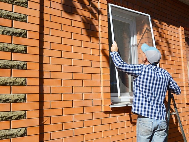 ¿Todavía no ha instalado una mosquitera en su hogar? ¡Contacte con Aperta!